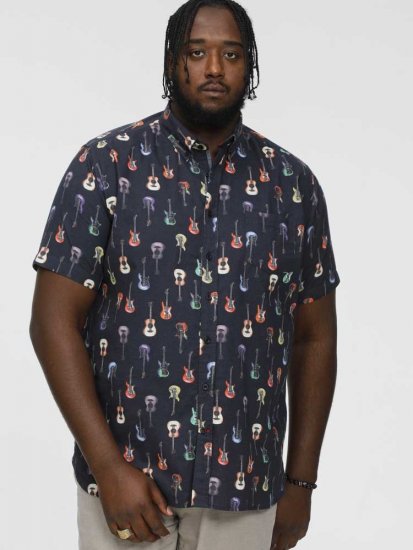 D555 BARRATT Guitar AO Printed Button Down Collar S/S Shirt - Herrenhemden - Herrenhemden in großen Größen