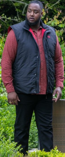 D555 FELIPE Zip Through Padded Gilet With Contrast Colour Lining And Rubber Badge Black - Herren jacken - Herren Jacken in großen Größen