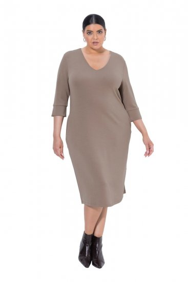 Ulla Popken 841952 Sweatkleid mit V-Ausschnitt Hellbraun - Kleider - Kleider für jede Größe