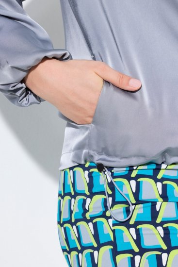 Ulla Popken 847191 Schimmernder Blouson mit College-Kragen Grau - Jacken - Große Jacken für Damen