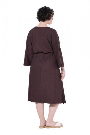 Ulla Popken 852307 Langärmliges Wickelkleid Mahagonibraun - Midikleider - Midikleider in großen Größen