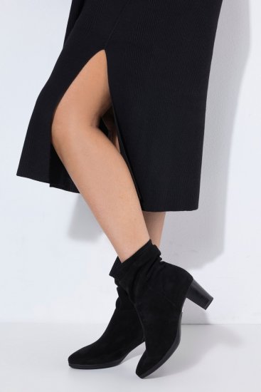 Ulla Popken 852630 Langärmliges Strickkleid Schwarz - Midikleider - Midikleider in großen Größen