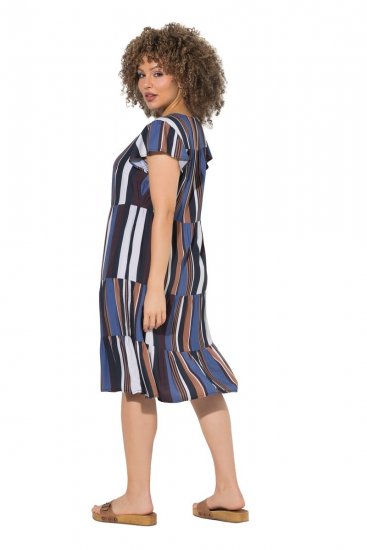 Ulla Popken 852771 Gestreiftes Kleid mit Volants Dunkelblau - Kleider - Kleider für jede Größe