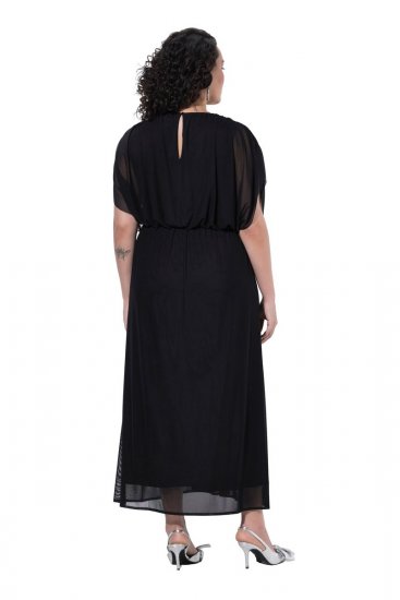 Ulla Popken 854031 Kurzärmliges Chiffonkleid Schwarz - Abendkleider - Abendkleider für Damen in großen Größen