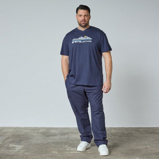 North Latitude Mountain T-Shirt V-Neck Navyblau - TALL T-shirts - Extra lange T-Shirts Herren