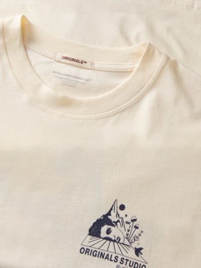 Jack & Jones Bellagio Collage Crew Neck T-Shirt Antique White - Herren-T-Shirts - Herren-T-Shirts in großen Größen