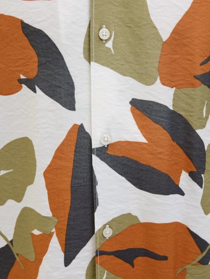 Jack & Jones Vira Marshall AOP Short Sleeve Shirt Cloud Dancer - Herrenhemden - Herrenhemden in großen Größen