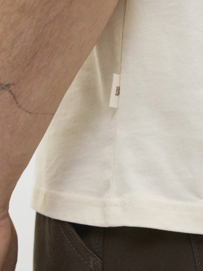  Jack & Jones Tavira Aop Pocket Crew Neck T-Shirt Antique White - Herren-T-Shirts - Herren-T-Shirts in großen Größen