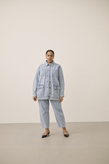 Kaffe Curve Ninna Casual Jacket Light Blue Washed - Jacken - 