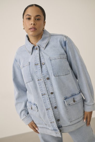 Kaffe Curve Ninna Casual Jacket Light Blue Washed - Jacken - 