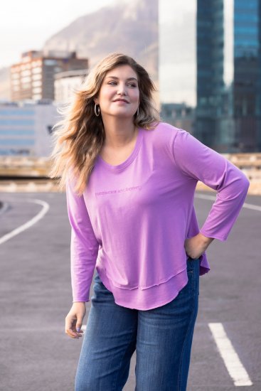 Ulla Popken Layered Look Memories Embroidered Long Sleeve Tee Amethyst - Bedruckte T-shirts für damen - 