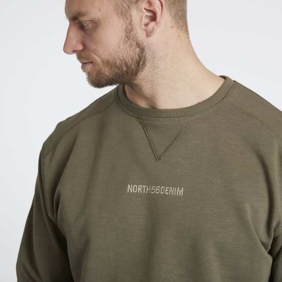 North Latitude Denim Logo Sweatshirt Dusty Olive Green TALL - TALL sweatshirts - TALL Sweatshirts mit Extralänge