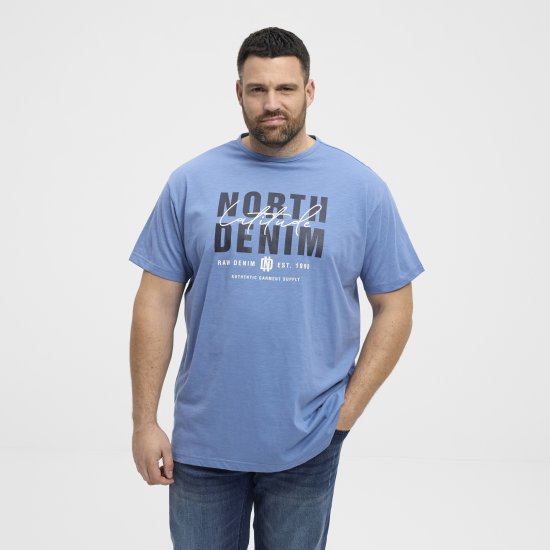 North Latitude Denim Printed Logo T-Shirt Dusty Blue TALL - TALL T-shirts - Extra lange T-Shirts Herren