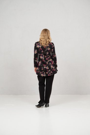 Scandinavian Caramel Flowers Tunic Red and Pink - Bedruckte T-shirts für damen - 